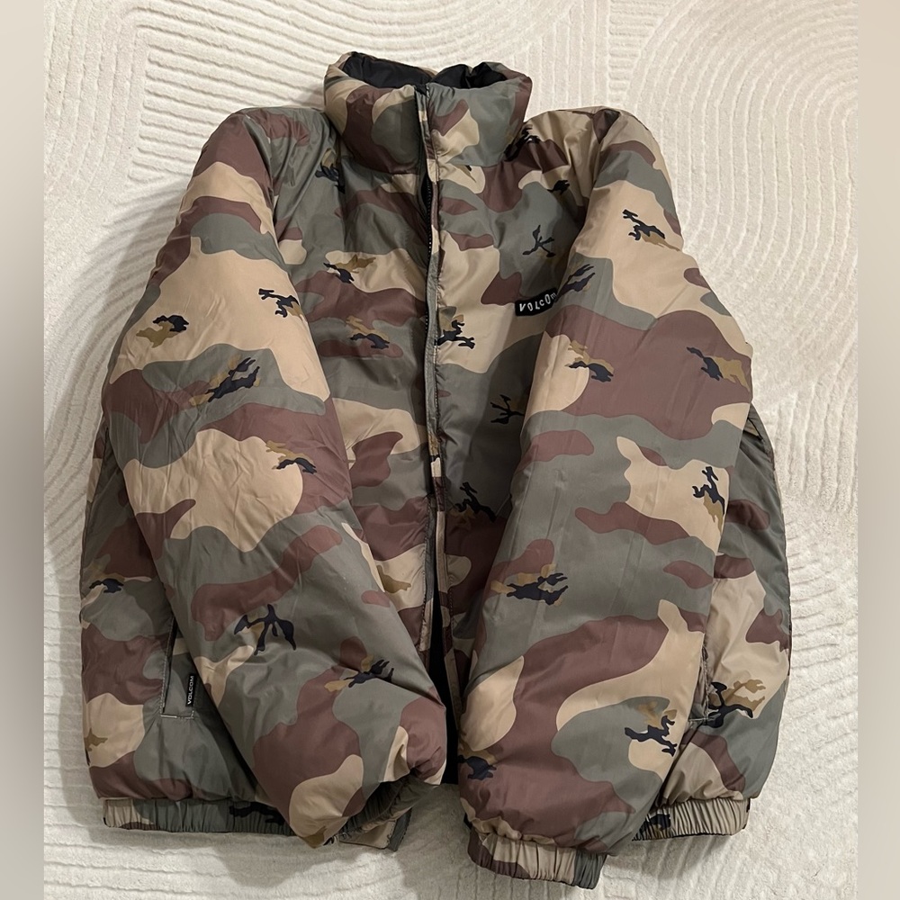 PUFFY EXTREMELY LIGHT FITTED JACKET